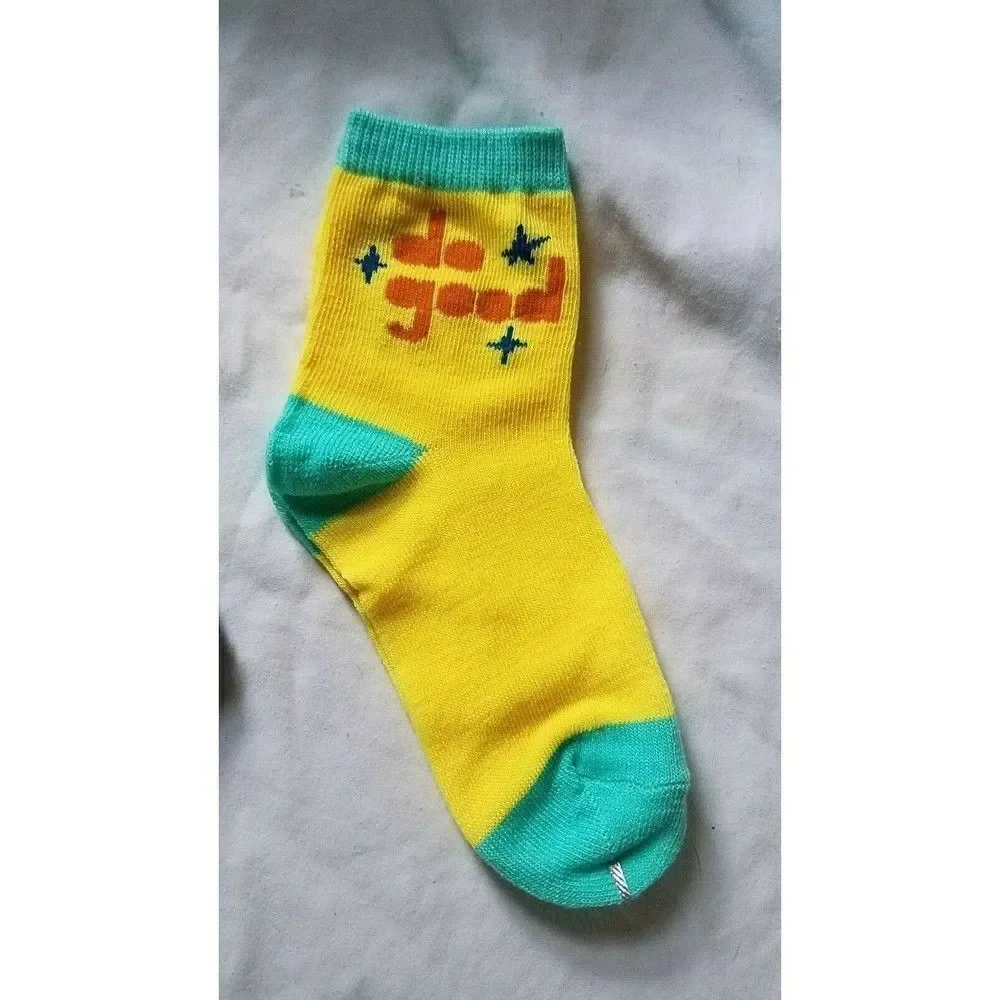 142 Girls Socks by Bullseye's Playground Size 7-8.5 (9 Pairs 3 Designs)